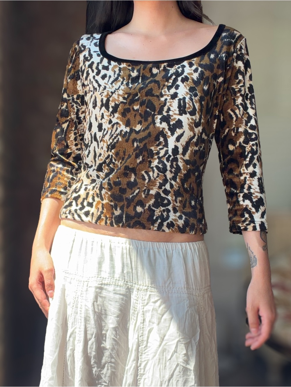 Vintage Leopard Print Scoop Velvet Neck Top with Open Back